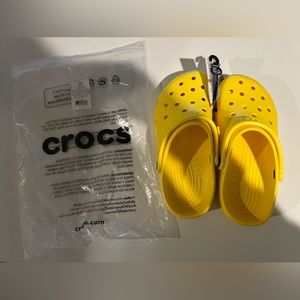 NWT YELLOW CROCS